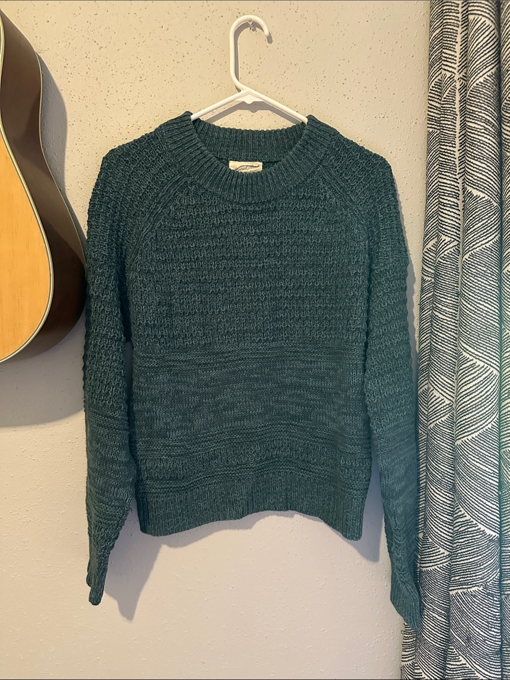 Universal Thread Teal Green Crewneck Sweater